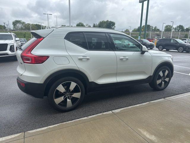 used 2020 Volvo XC40 car, priced at $28,069