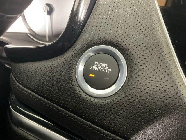 new 2025 Cadillac XT5 car, priced at $55,435