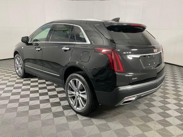 new 2025 Cadillac XT5 car, priced at $55,435