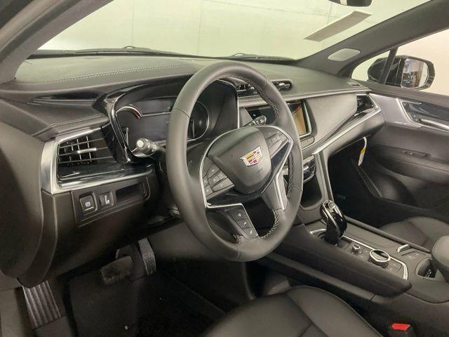 new 2025 Cadillac XT5 car, priced at $55,435