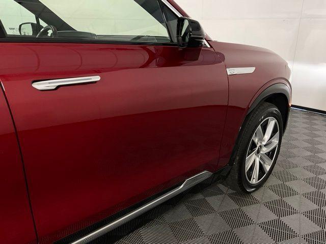 new 2026 Cadillac VISTIQ car, priced at $81,510