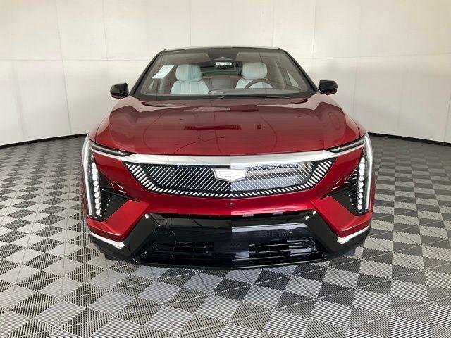 new 2025 Cadillac OPTIQ car, priced at $57,510