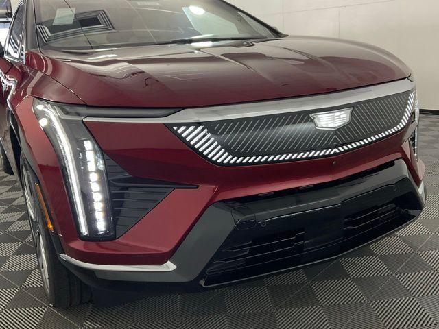 new 2025 Cadillac OPTIQ car, priced at $57,510