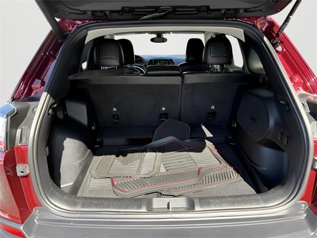 used 2019 Jeep Cherokee car
