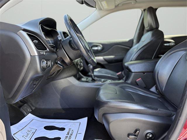 used 2019 Jeep Cherokee car