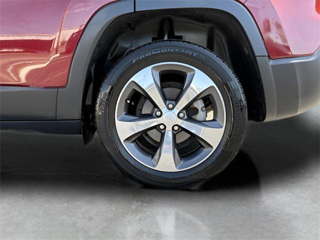 used 2019 Jeep Cherokee car
