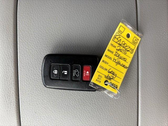 used 2015 Toyota Highlander car, priced at $19,500