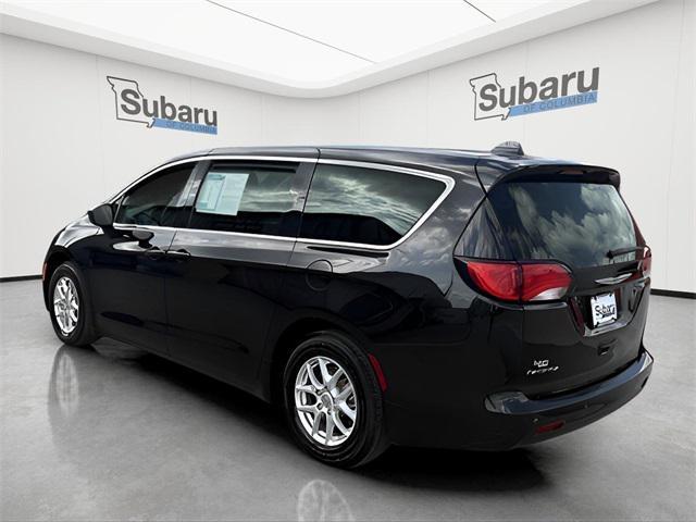 used 2017 Chrysler Pacifica car, priced at $12,600