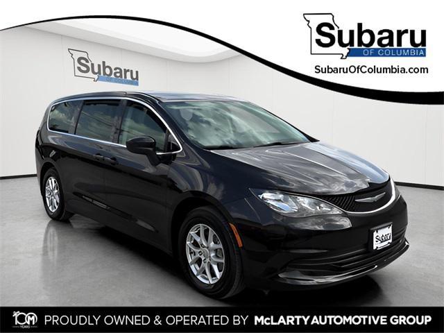 used 2017 Chrysler Pacifica car, priced at $12,600