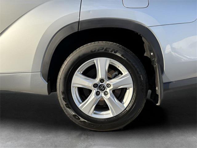 used 2023 Toyota Highlander car, priced at $35,000