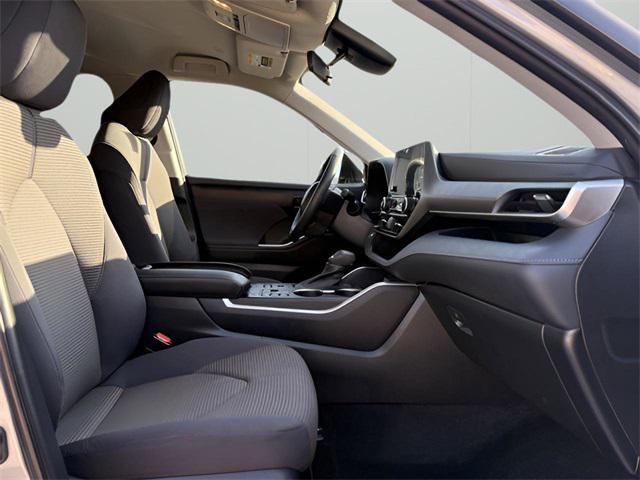 used 2023 Toyota Highlander car, priced at $35,000