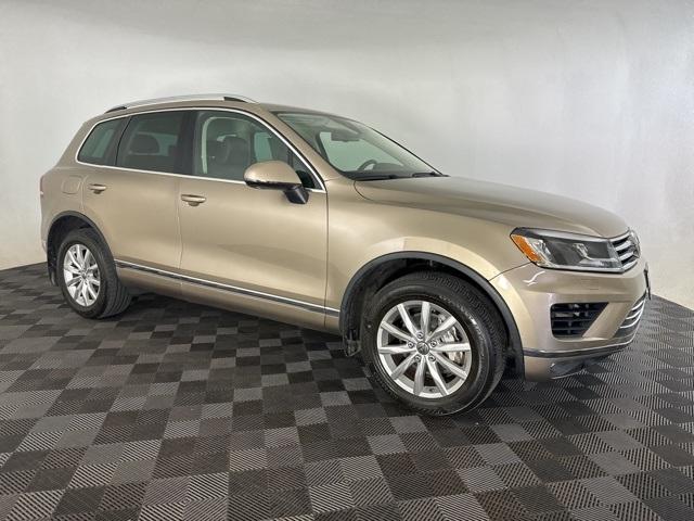 used 2016 Volkswagen Touareg car, priced at $17,914