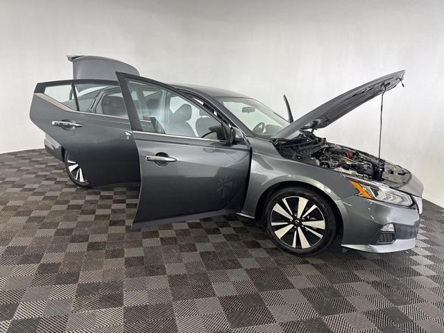 used 2021 Nissan Altima car, priced at $16,000