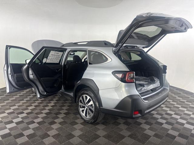 new 2025 Subaru Outback car, priced at $32,589