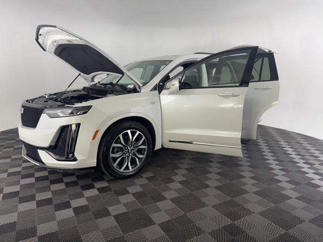 used 2021 Cadillac XT6 car, priced at $36,399