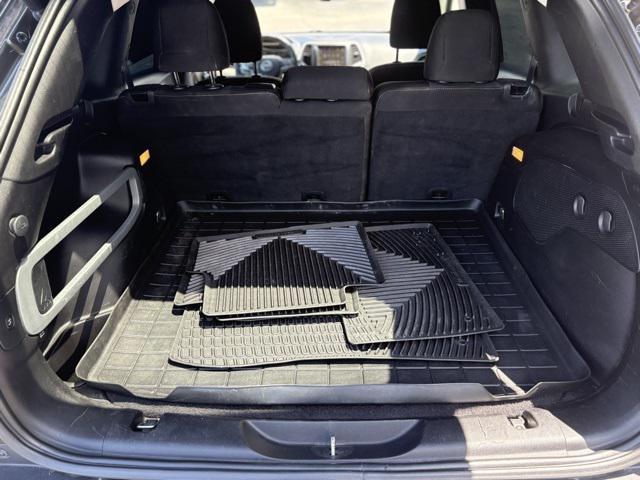 used 2015 Jeep Cherokee car, priced at $9,000
