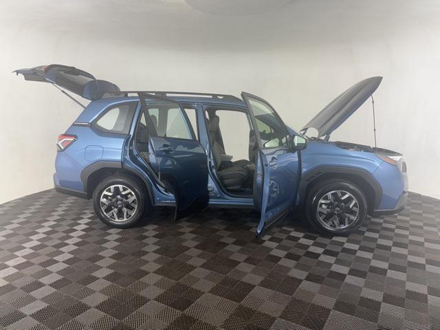 new 2025 Subaru Forester car, priced at $30,268