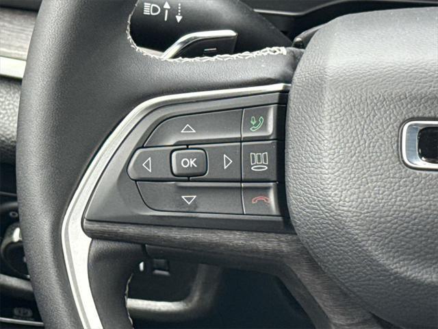 new 2025 Jeep Grand Cherokee car, priced at $43,398