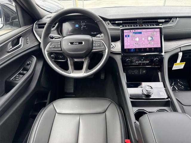 new 2025 Jeep Grand Cherokee car, priced at $43,398