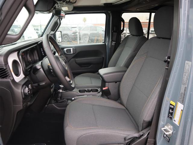 new 2025 Jeep Gladiator car, priced at $40,779
