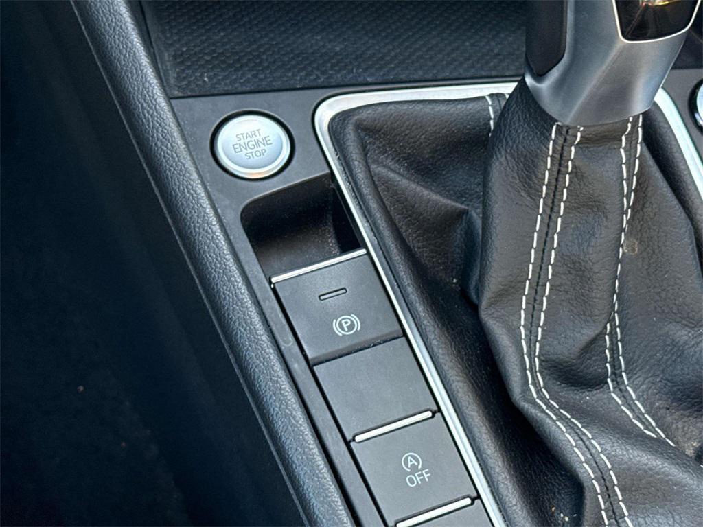 used 2024 Volkswagen Jetta car, priced at $18,995