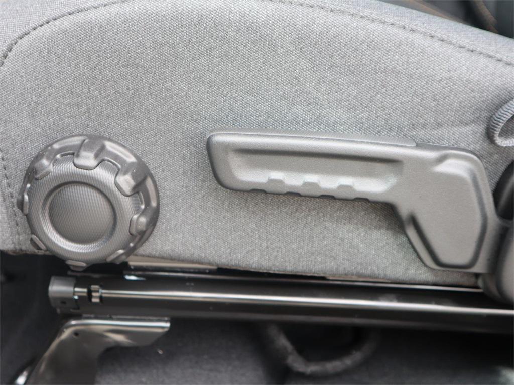 new 2025 Jeep Wrangler car, priced at $45,370