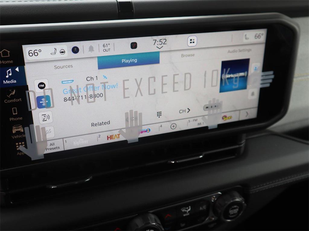 new 2025 Jeep Wrangler car, priced at $45,370