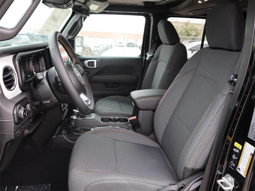 new 2025 Jeep Wrangler car, priced at $45,370