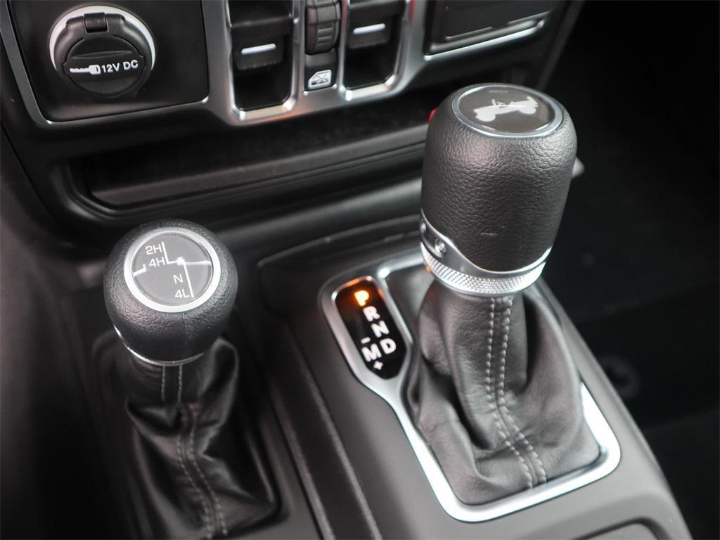 new 2025 Jeep Wrangler car, priced at $45,370