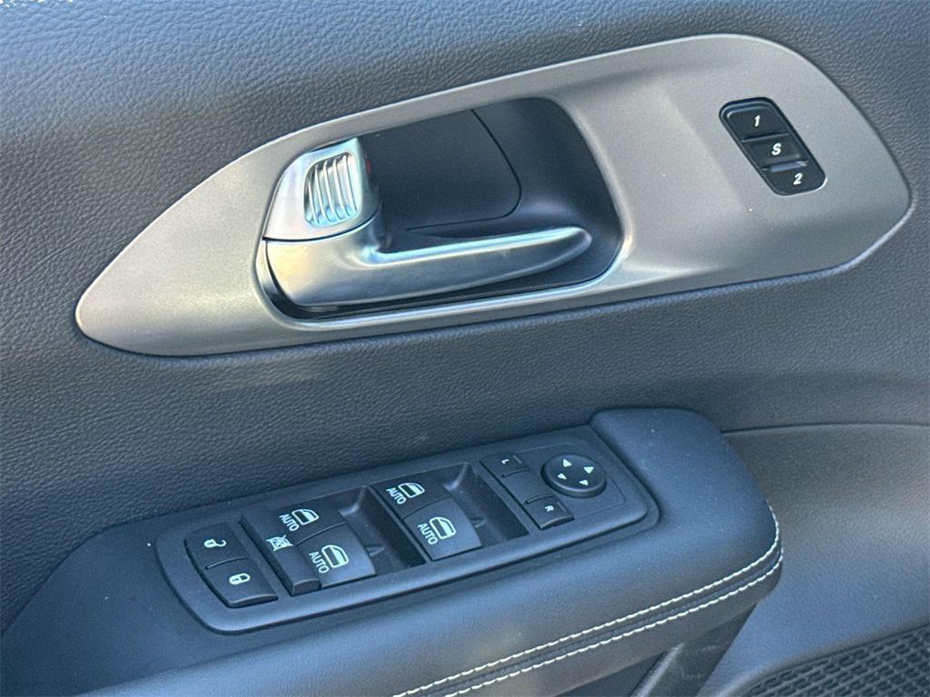 new 2026 Chrysler Pacifica car, priced at $38,748