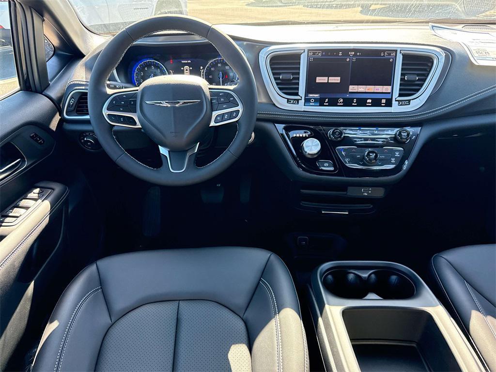 new 2026 Chrysler Pacifica car, priced at $38,748