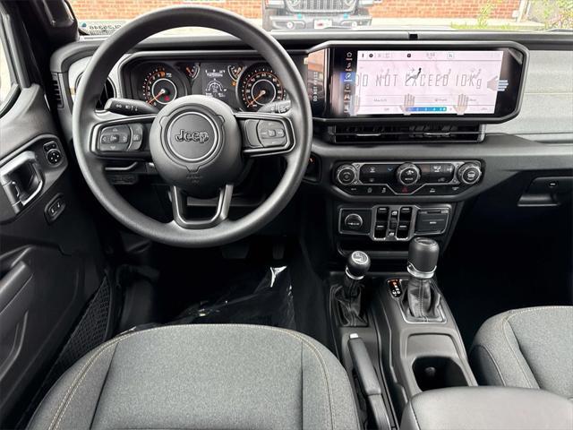 new 2025 Jeep Gladiator car, priced at $38,540