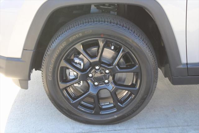 new 2023 Jeep Compass car, priced at $28,600