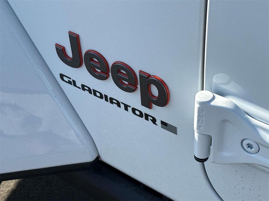 new 2025 Jeep Gladiator car, priced at $56,595