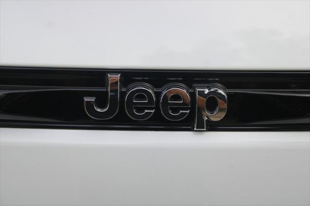 new 2023 Jeep Grand Cherokee car, priced at $45,023