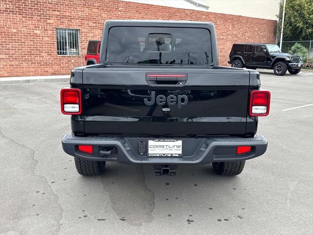 new 2025 Jeep Gladiator car, priced at $40,025