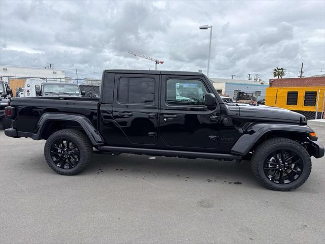 new 2025 Jeep Gladiator car, priced at $40,025