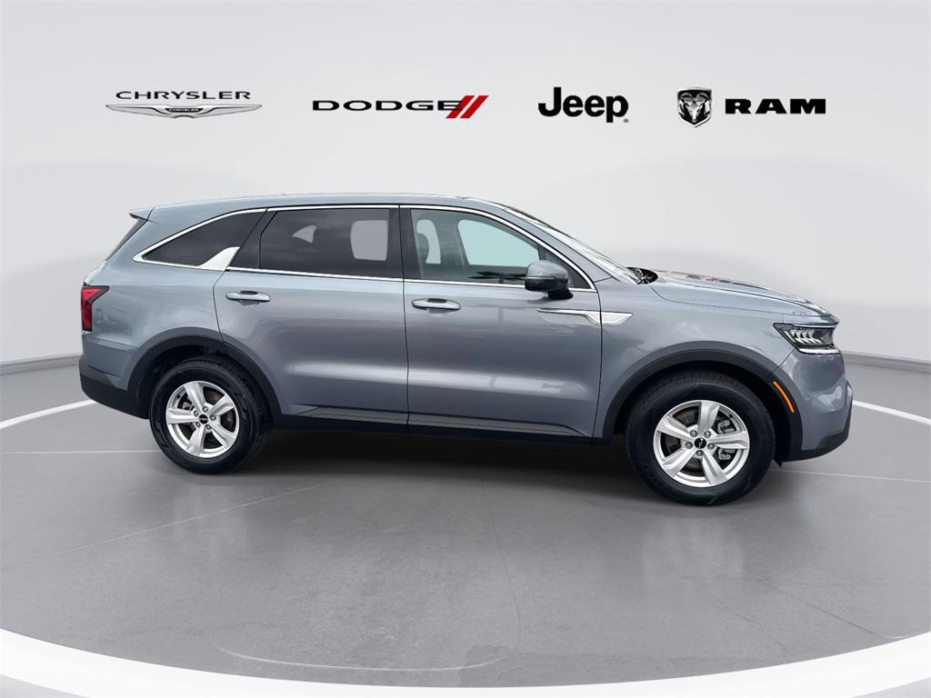 used 2022 Kia Sorento car, priced at $20,477
