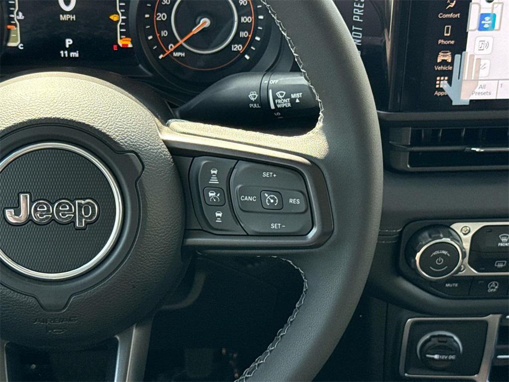 new 2025 Jeep Gladiator car, priced at $48,790