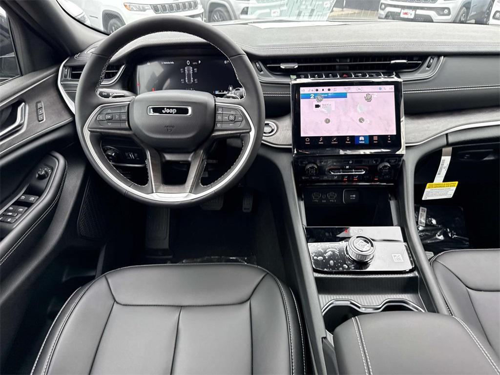 new 2025 Jeep Grand Cherokee car, priced at $36,420