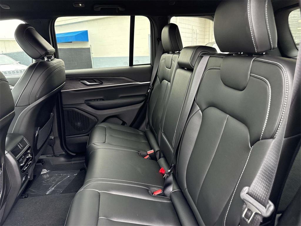 new 2025 Jeep Grand Cherokee car, priced at $36,420