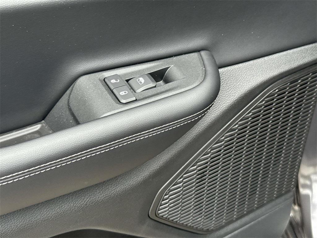 new 2025 Jeep Grand Cherokee car, priced at $36,420