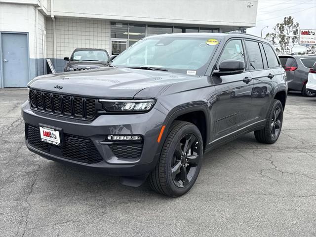 new 2025 Jeep Grand Cherokee car, priced at $43,907