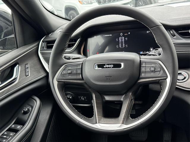 new 2025 Jeep Grand Cherokee car, priced at $43,907