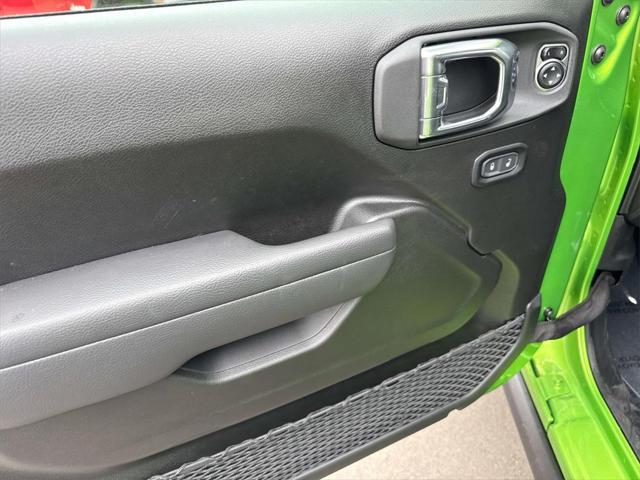 new 2025 Jeep Wrangler car, priced at $46,703