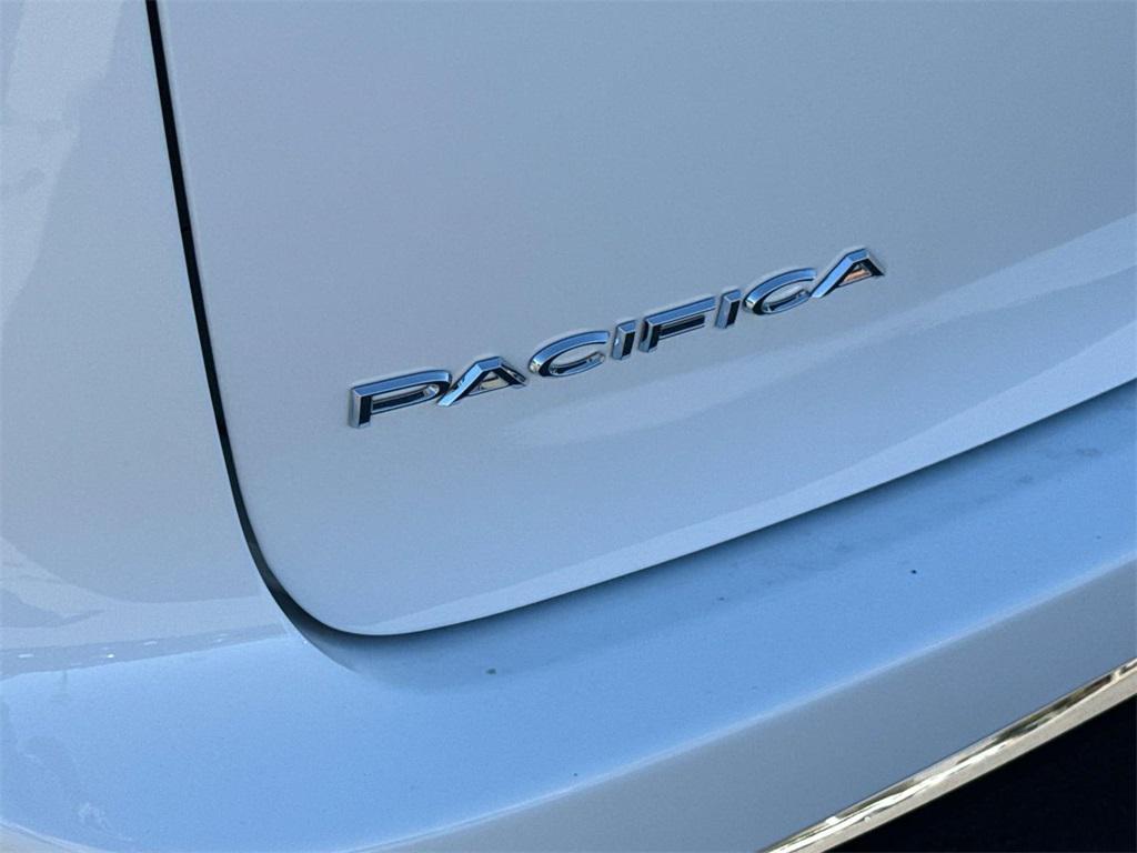 new 2026 Chrysler Pacifica car, priced at $43,023