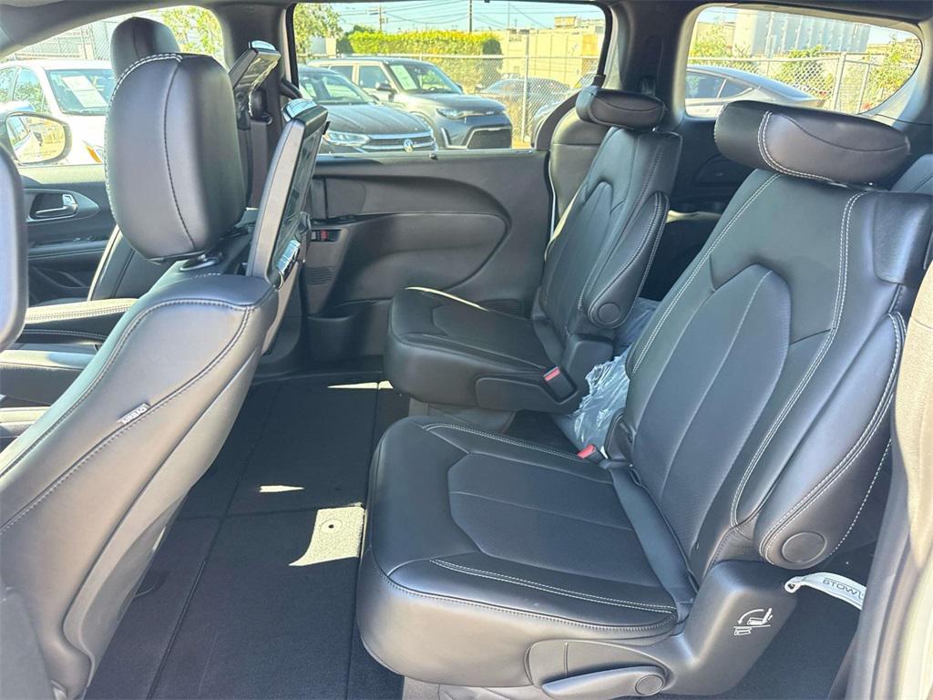 new 2026 Chrysler Pacifica car, priced at $43,023