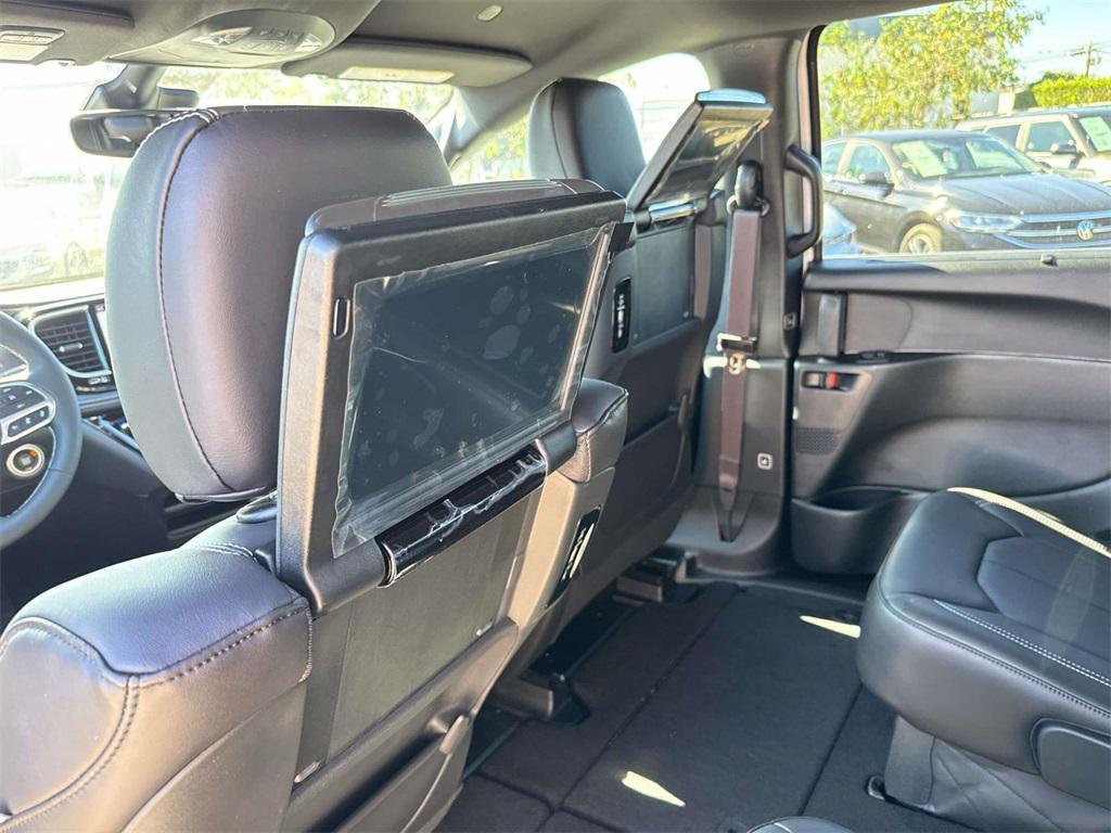 new 2026 Chrysler Pacifica car, priced at $43,023
