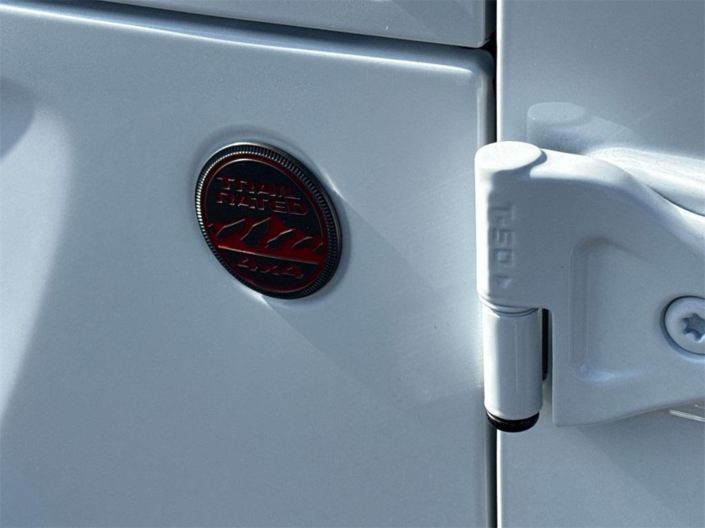 new 2025 Jeep Gladiator car, priced at $58,415