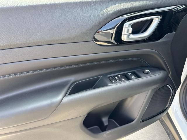 new 2025 Jeep Compass car, priced at $27,985